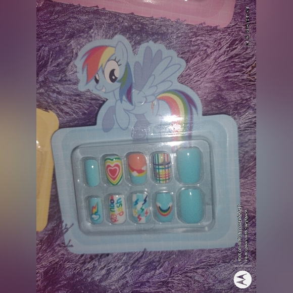 My Little Pony Nails, 4 sets of 10 Brand New in box - Picture 9 of 12